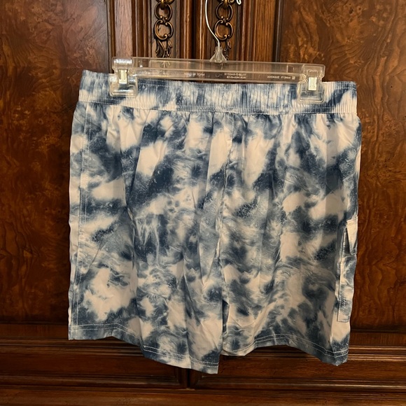 NONWE woman’s swim shorts NWT ice blue size medium. - Picture 2 of 4